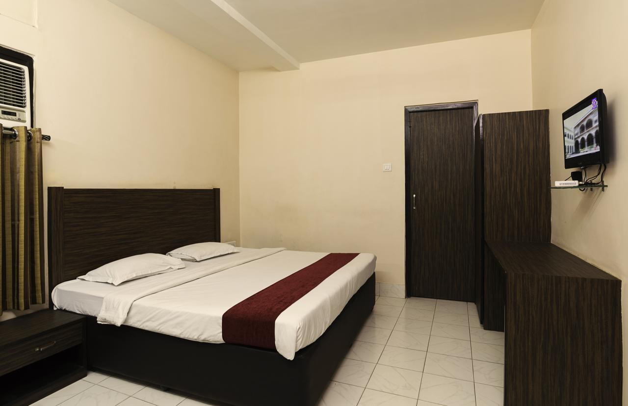 Sunshine Hotel Raigarh Eksteriør billede